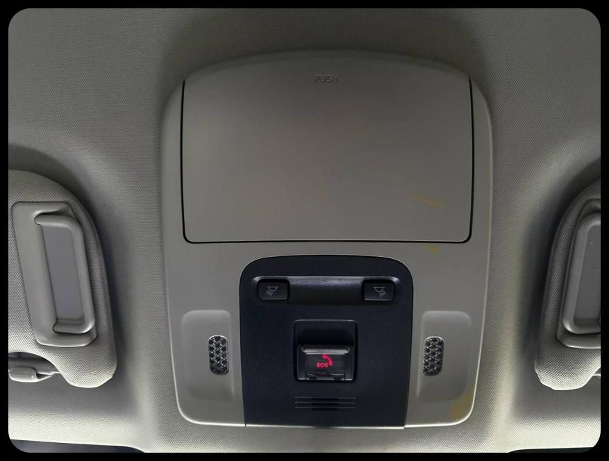 Toyota Camry SE 2021