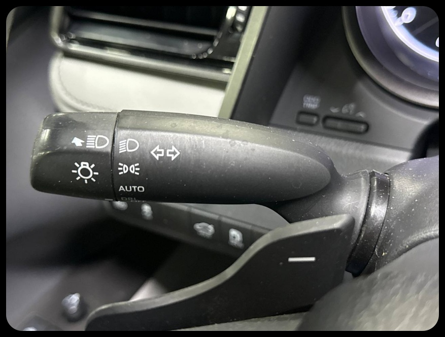 Toyota Camry SE 2021