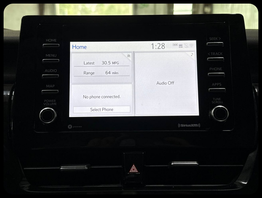 Toyota Camry SE 2021