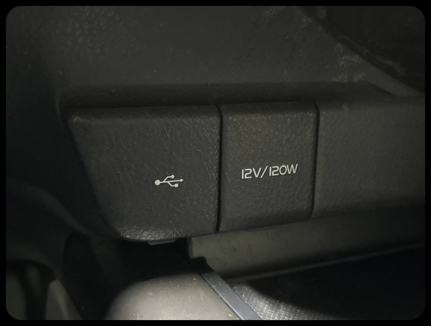 Toyota Camry SE 2021