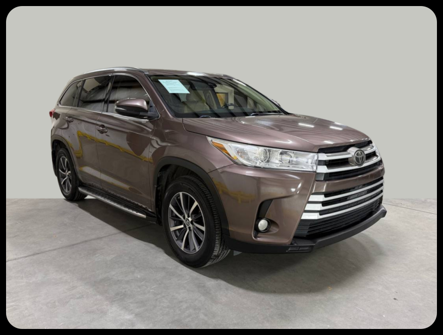 Toyota Highlander SE FWD V6 2017