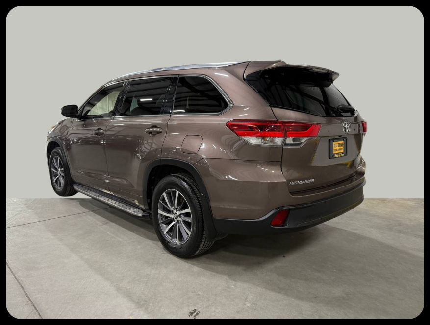 Toyota Highlander SE FWD V6 2017