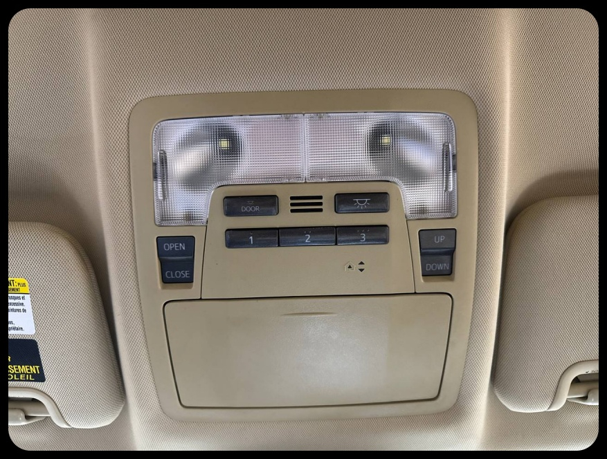 Toyota Highlander SE FWD V6 2017