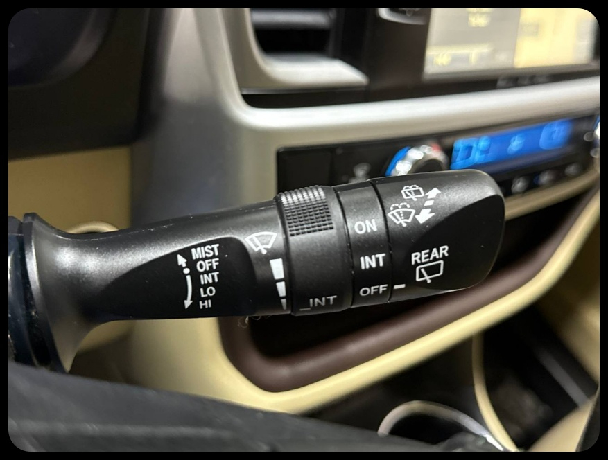 Toyota Highlander SE FWD V6 2017