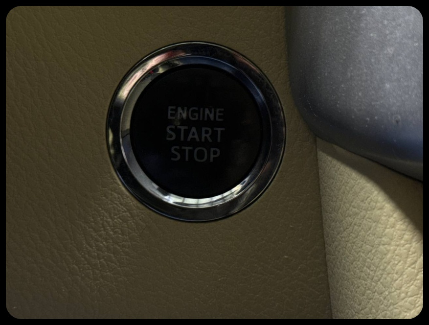 Toyota Highlander SE FWD V6 2017