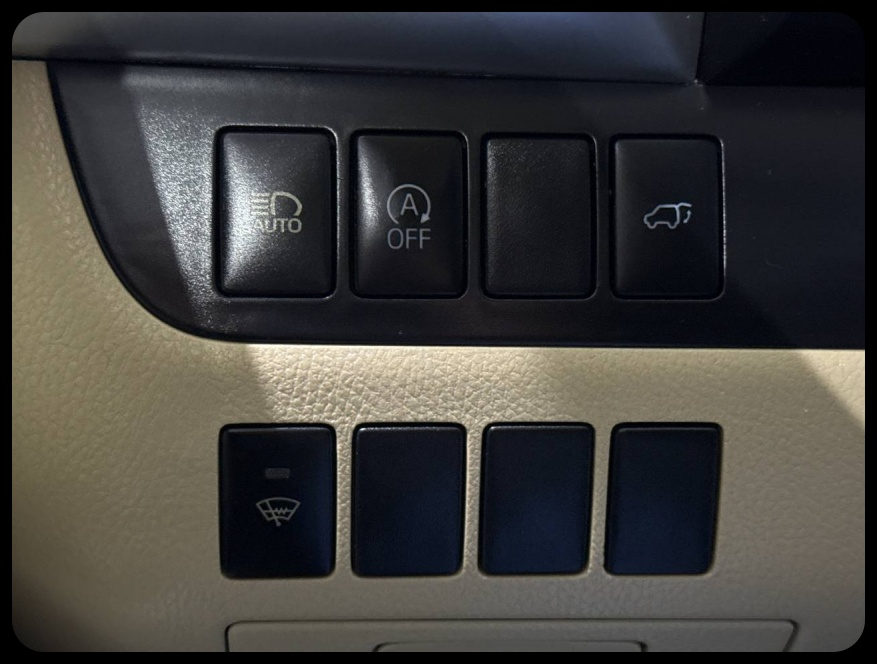 Toyota Highlander SE FWD V6 2017