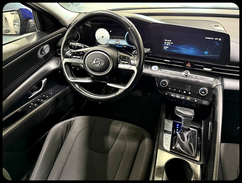 Hyundai Elantra SEL 2023