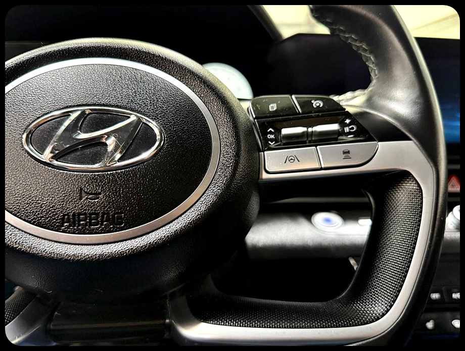 Hyundai Elantra SEL 2023