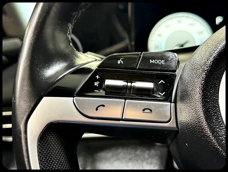 Hyundai Elantra SEL 2023