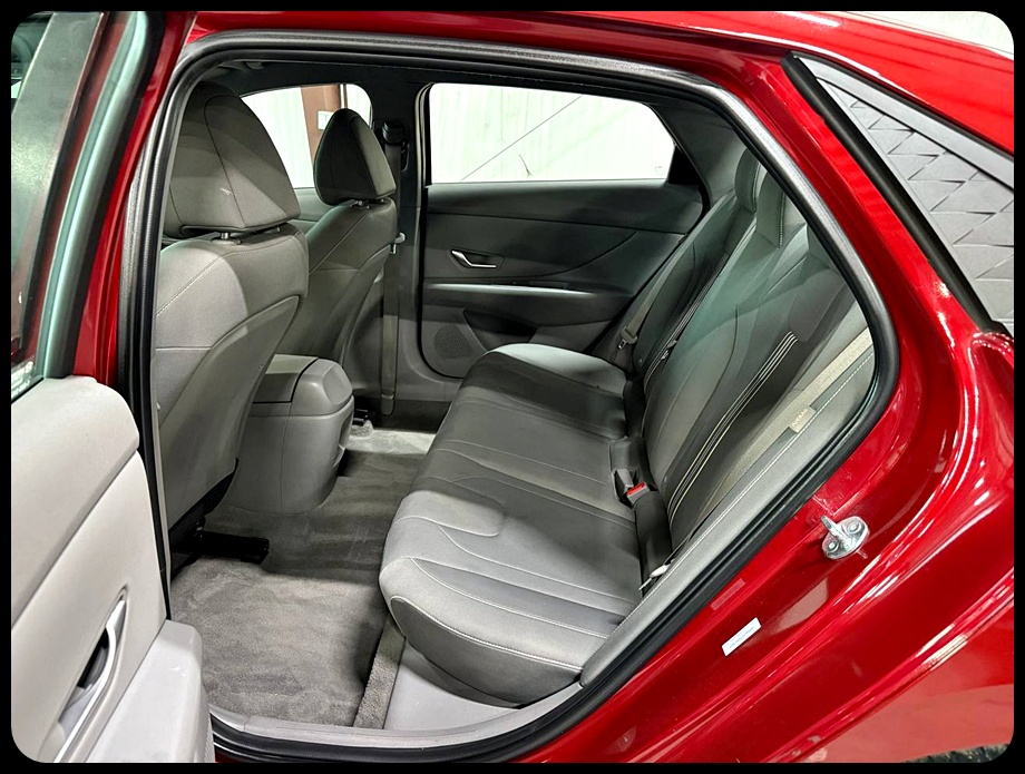 Hyundai Elantra SEL Sport 2025