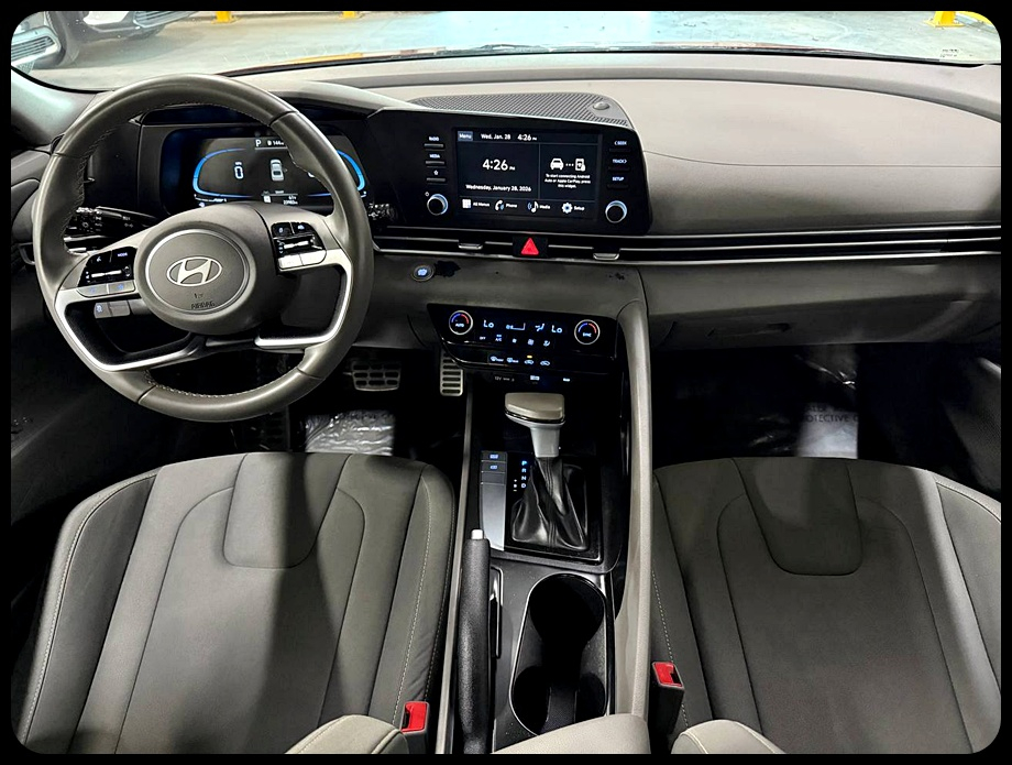 Hyundai Elantra SEL Sport 2025