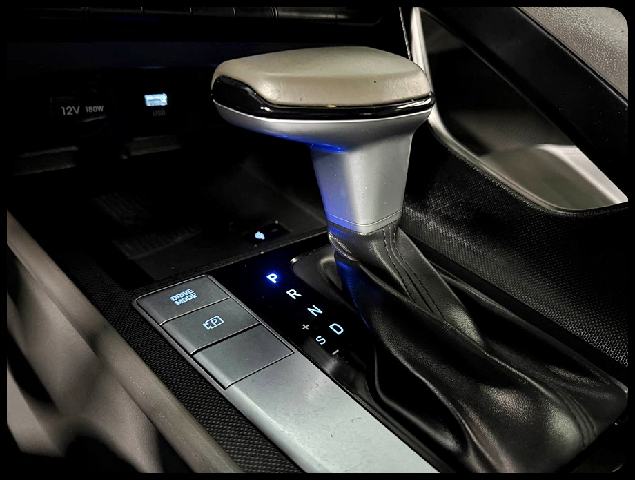 Hyundai Elantra SEL Sport 2025