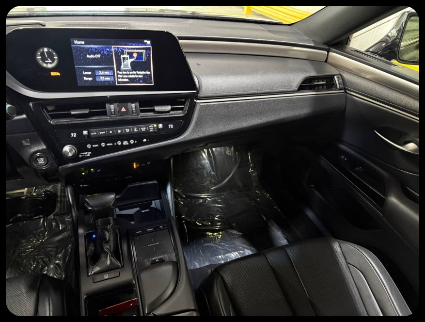 Lexus ES 350 Base 2022