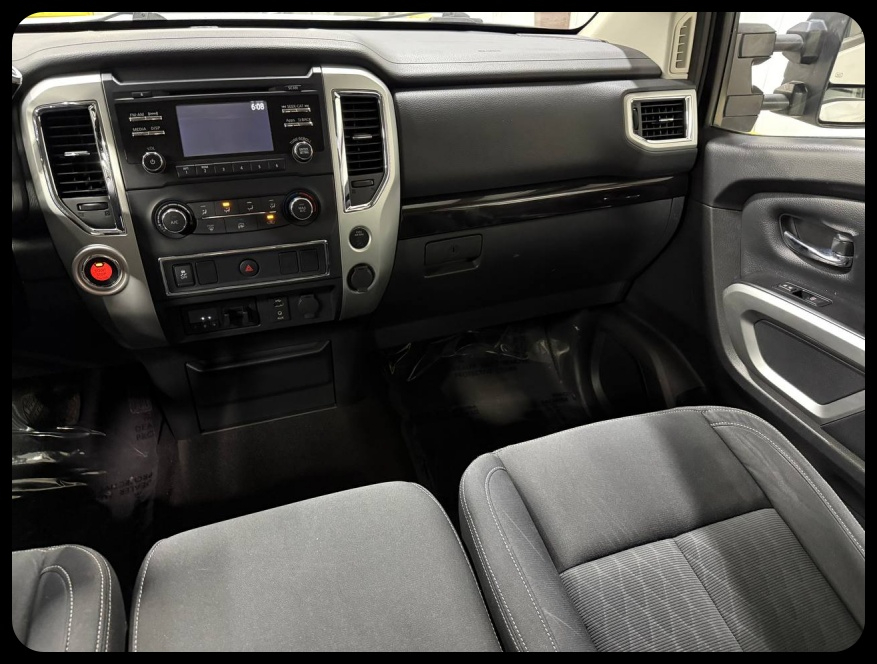 Nissan Titan 4WD 2017