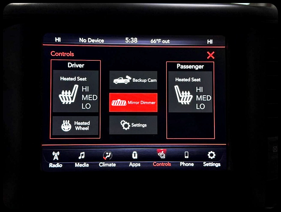 RAM 1500 Big Horn Crew Cab 4WD 2020