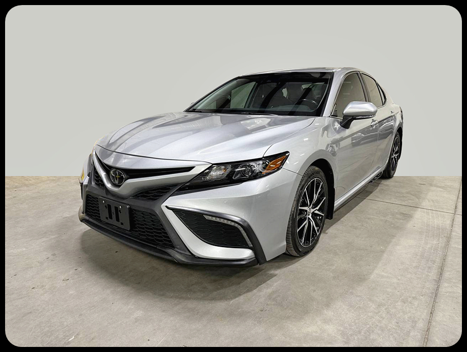 Toyota Camry SE 2022