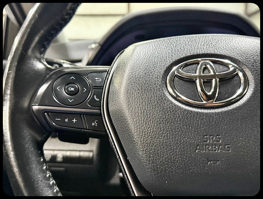 Toyota Camry SE 2022