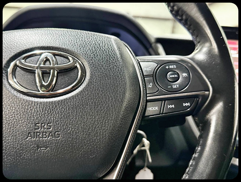 Toyota Camry SE 2022