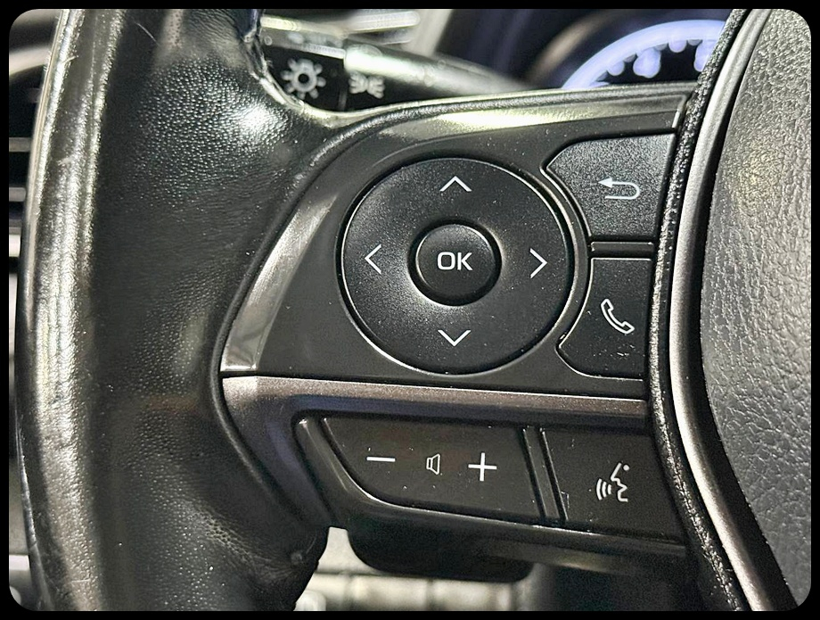 Toyota Camry SE 2022