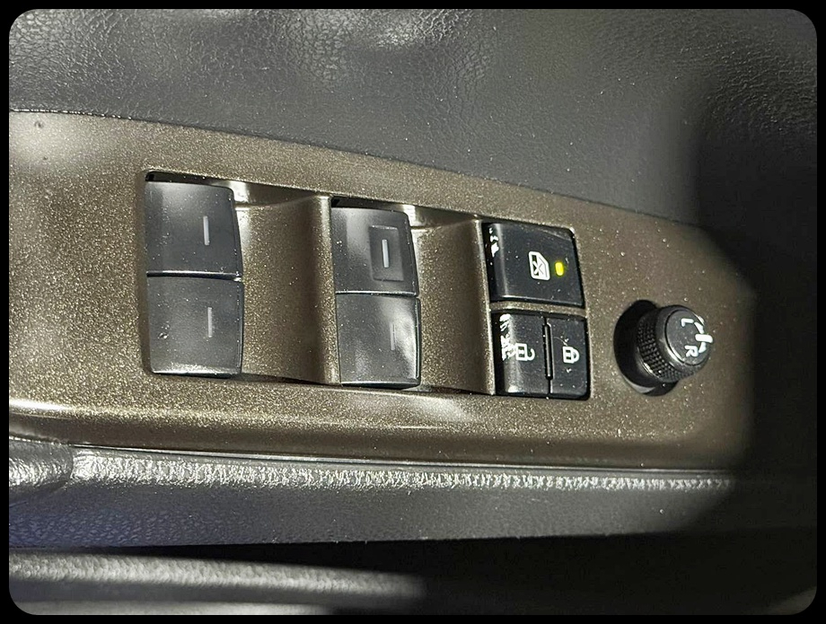 Toyota Camry SE 2022