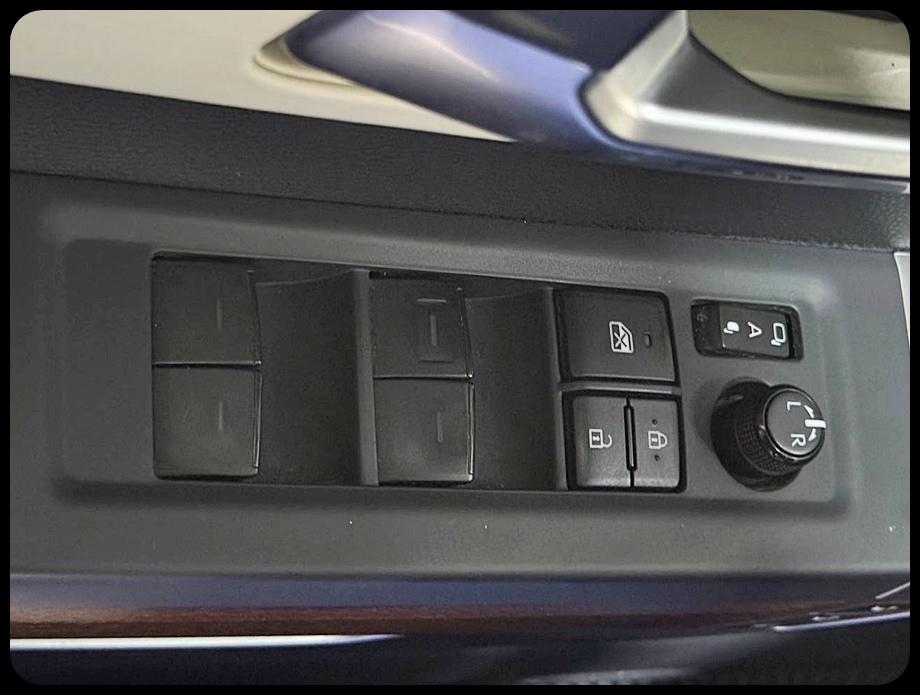 Toyota Tundra 1794 CrewMax 2WD 2022