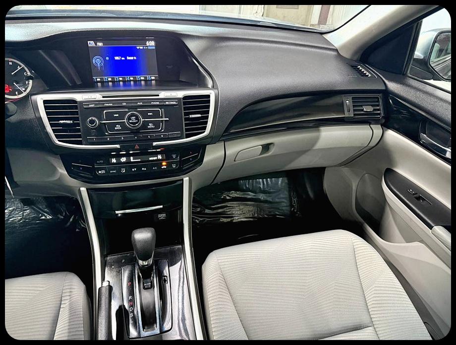 Honda Accord LX Sedan CVT 2016