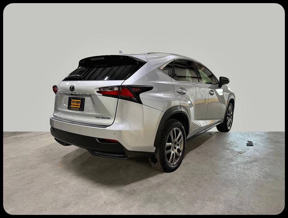 Lexus NX 300h AWD 2016