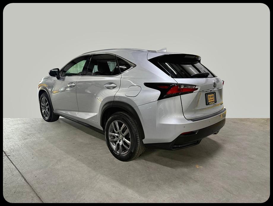 Lexus NX 300h AWD 2016