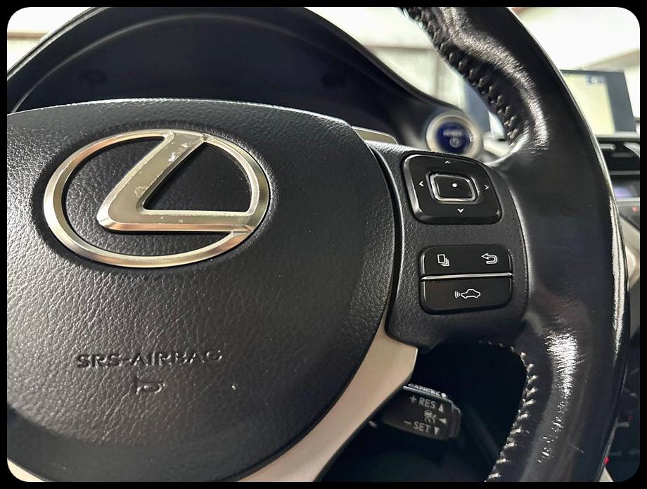 Lexus NX 300h AWD 2016