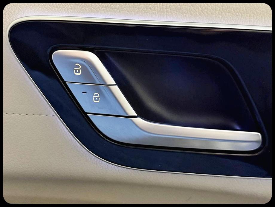 Mercedes-Benz EQS 450+ 2023