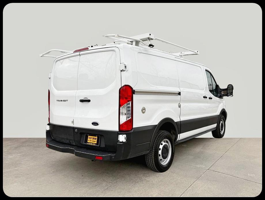 Ford Transit 250 Van Low Roof w/Sliding Pass. 130-in. WB 2019