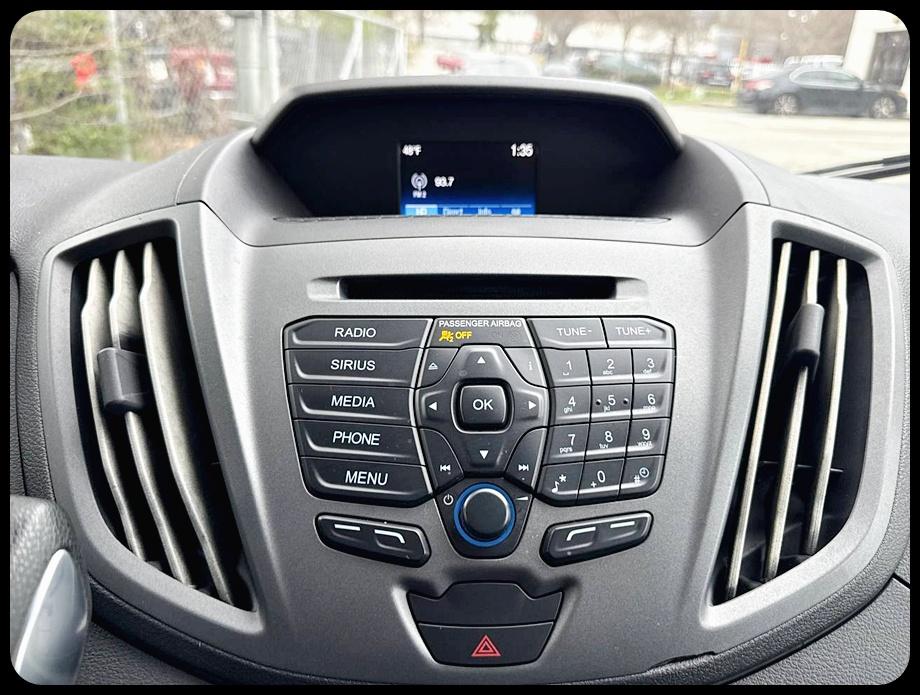 Ford Transit 250 Van Low Roof w/Sliding Pass. 130-in. WB 2019