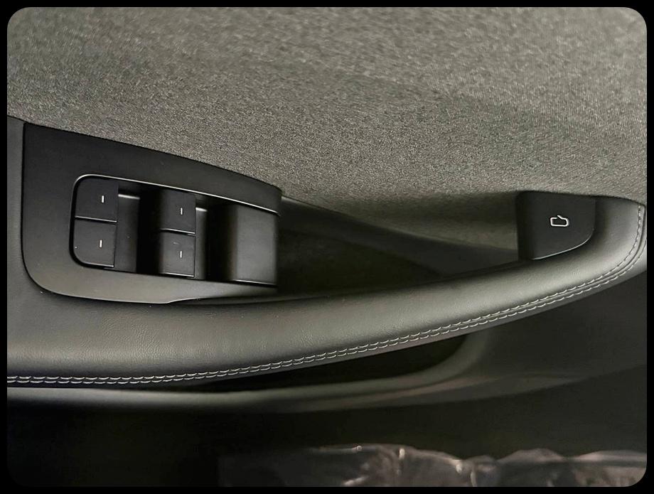 Tesla Model 3 Base 2024