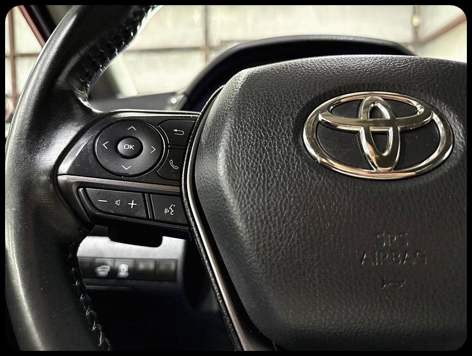 Toyota Camry SE 2023