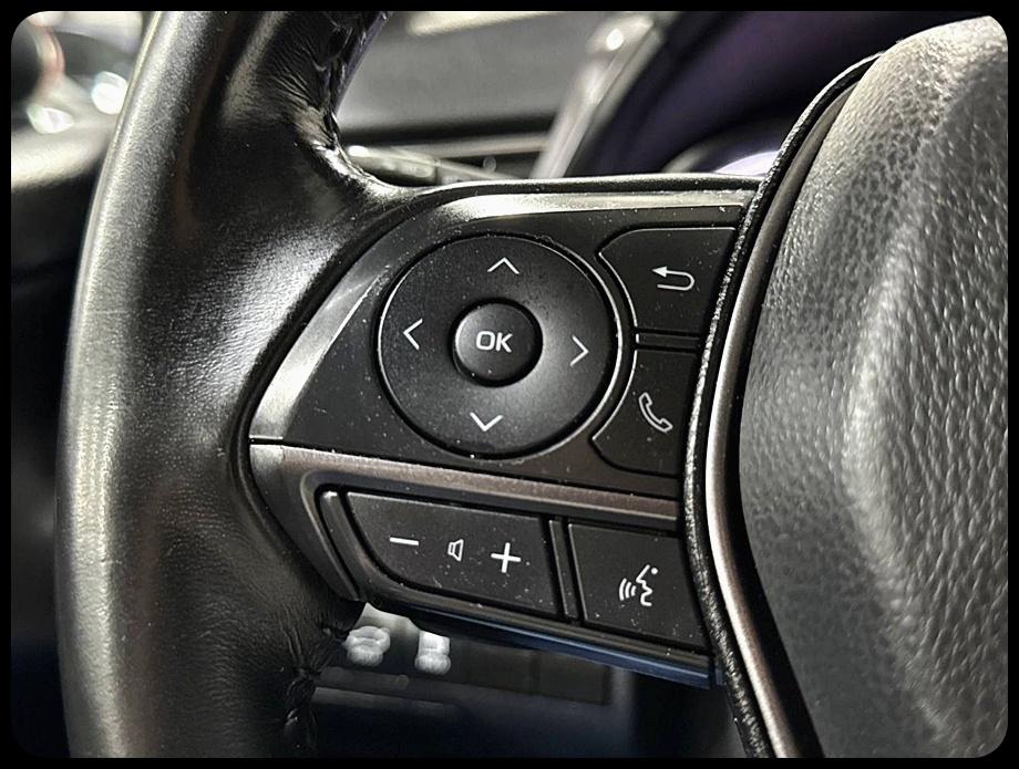 Toyota Camry SE 2023