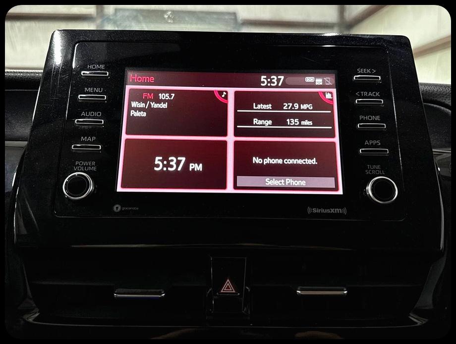 Toyota Camry SE 2023