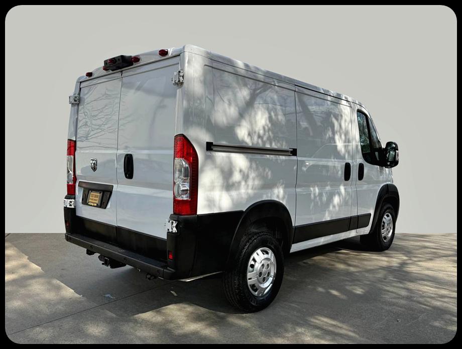 RAM Promaster 1500 Low Roof 118-in. WB 2021