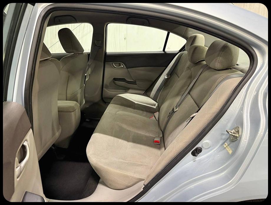 Honda Civic LX Sedan 5-Speed AT 2012