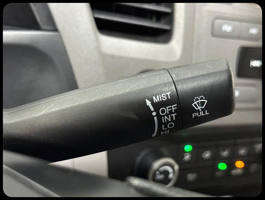 Honda Civic LX Sedan 5-Speed AT 2012