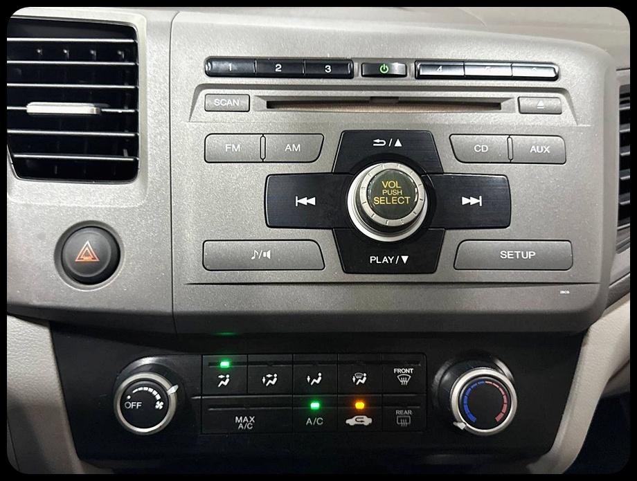 Honda Civic LX Sedan 5-Speed AT 2012