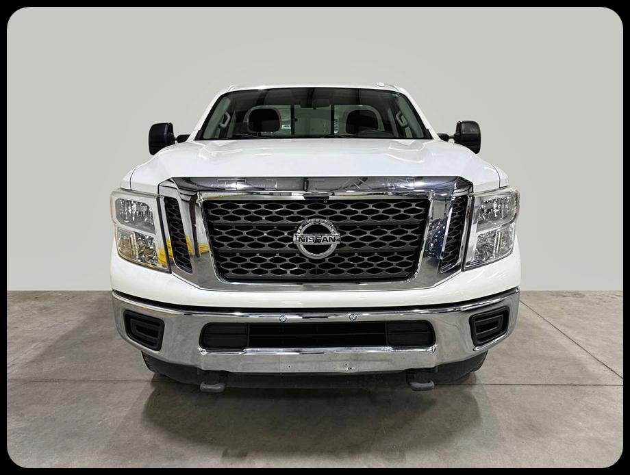 Nissan Titan  2017