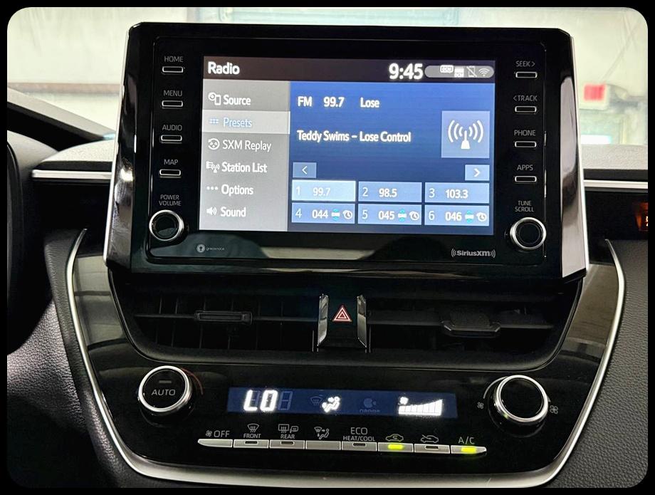 Toyota Corolla LE 2021