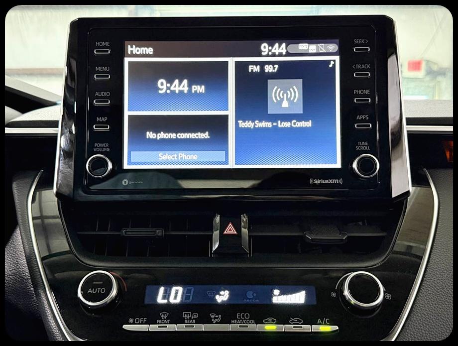 Toyota Corolla LE 2021