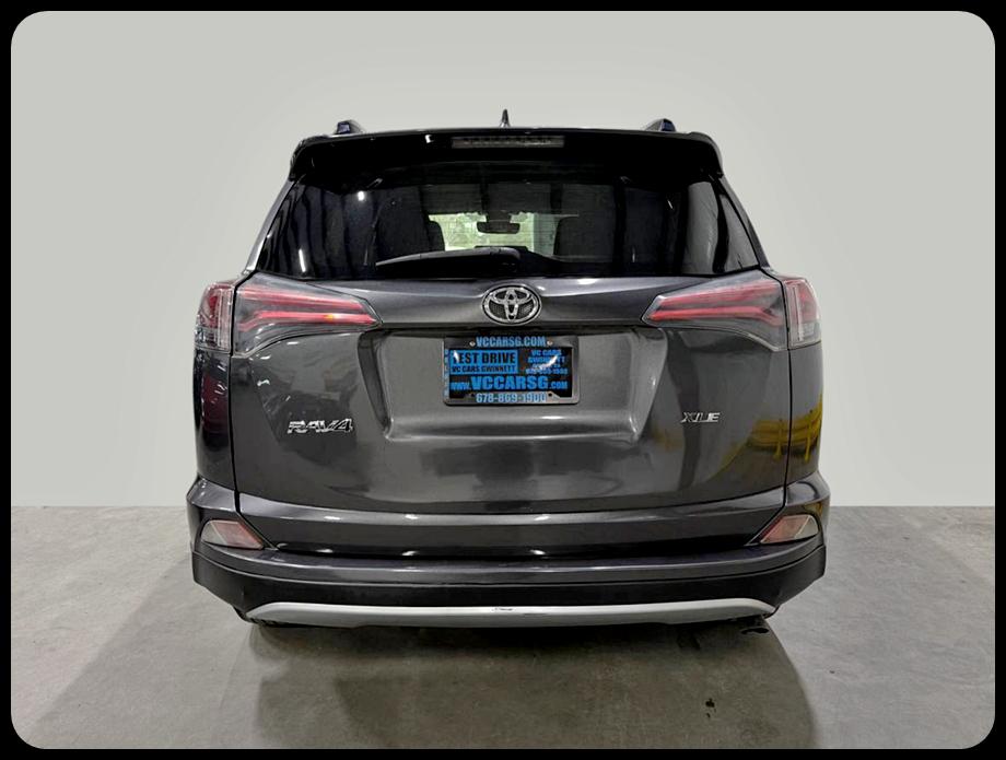 Toyota RAV4 XLE FWD 2018