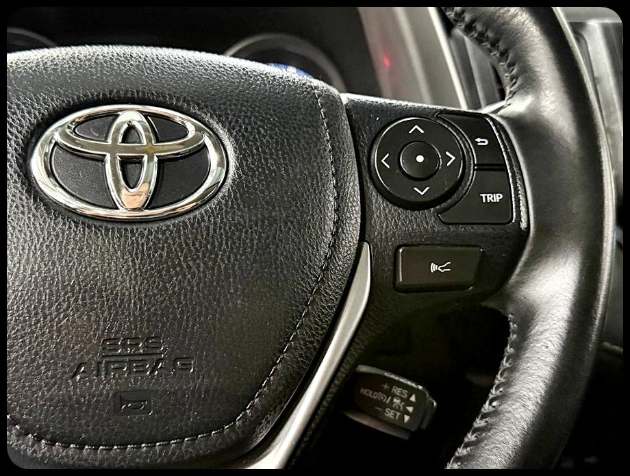 Toyota RAV4 XLE FWD 2018