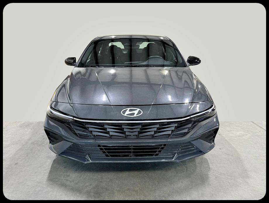 Hyundai Elantra SEL Sport 2025