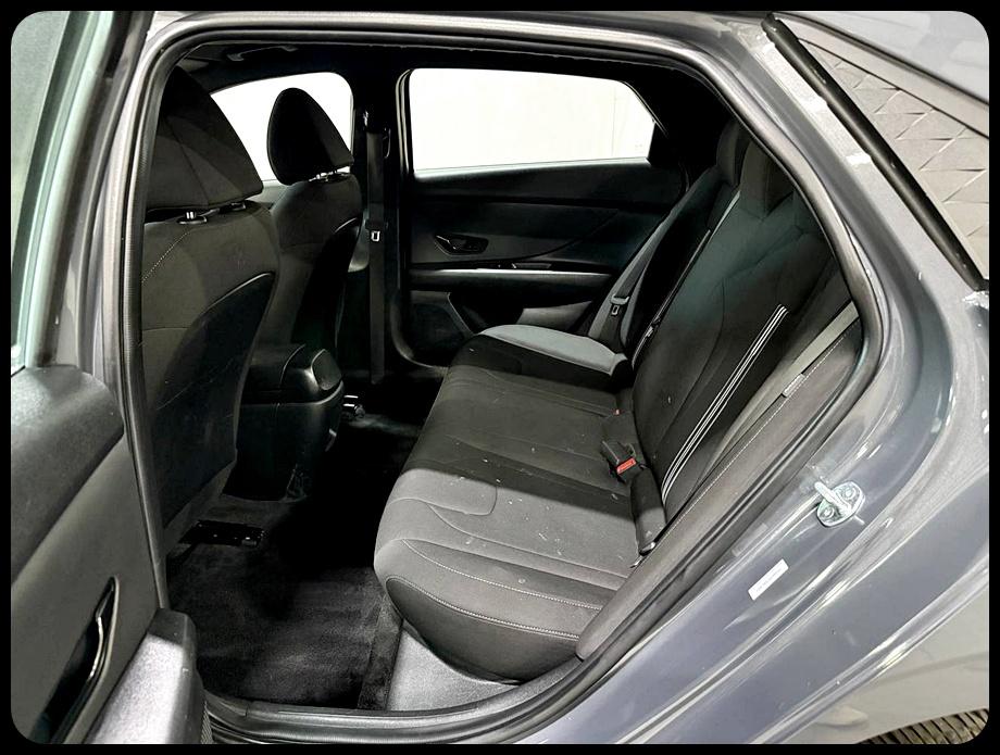 Hyundai Elantra SEL Sport 2025