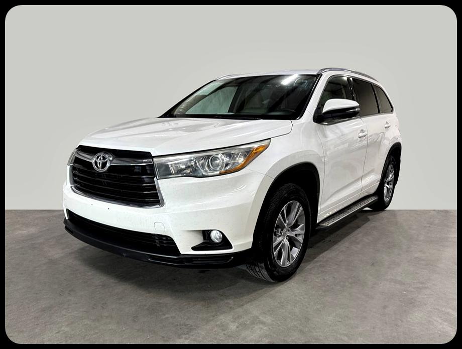 Toyota Highlander XLE FWD V6 2015