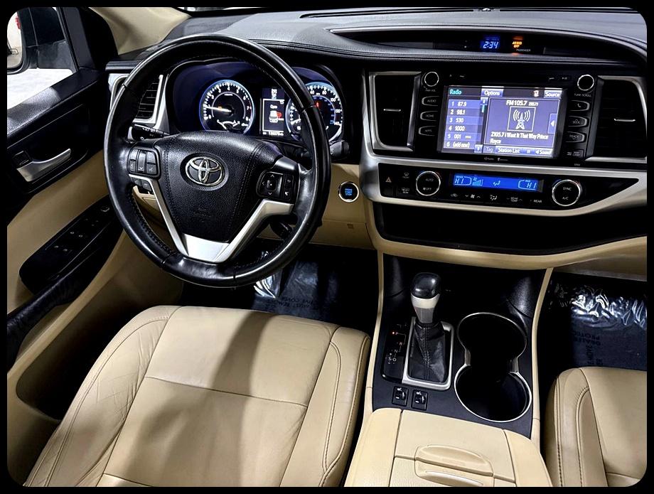 Toyota Highlander XLE FWD V6 2015