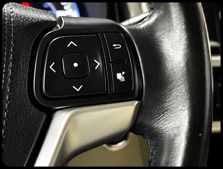 Toyota Highlander XLE FWD V6 2015